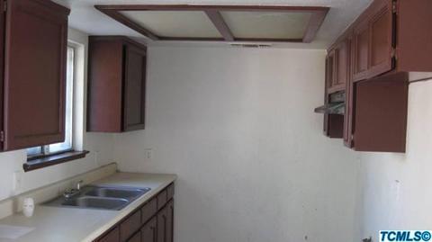 923 E Commerce Ave, Fresno, CA 93706 photo 6