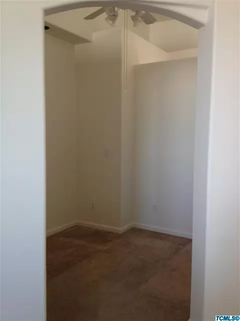 1410 E Mesa Ct, Visalia, CA 93292 photo 6