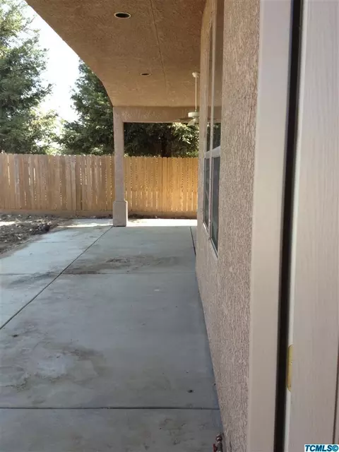 1410 E Mesa Ct, Visalia, CA 93292 photo 10