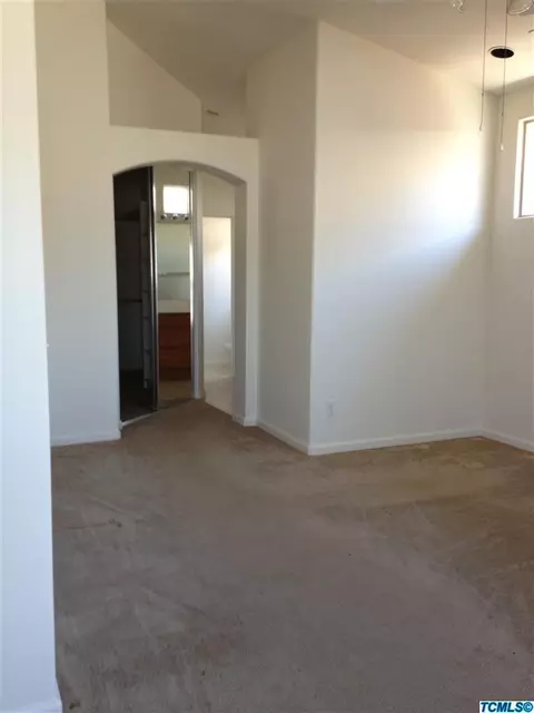 1410 E Mesa Ct, Visalia, CA 93292 photo 7