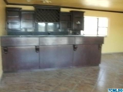 1829 E Caldwell Ave, Visalia, CA 93292 photo 3