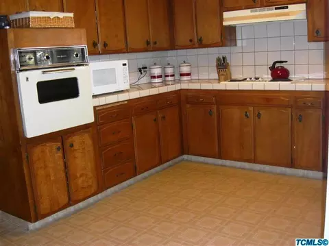 307 Evergreen Ave, Visalia, CA 93277 photo 7