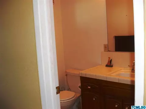 307 Evergreen Ave, Visalia, CA 93277 photo 11