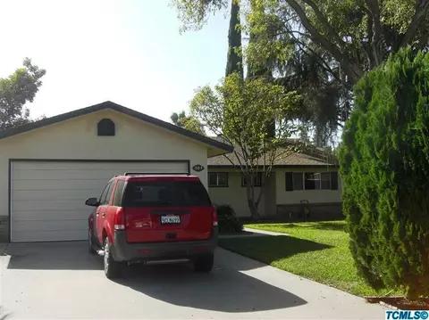 307 Evergreen Ave, Visalia, CA 93277 photo 2