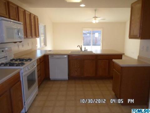 4305 E Vista Ave, Visalia, CA 93292 photo 3