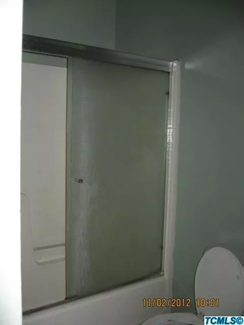 2068 Orange Ave, Selma, CA 93662 photo 10