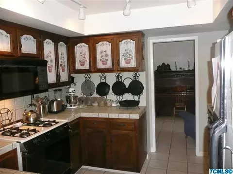 1031 E Howard Ct, Visalia, CA 93292 photo 23