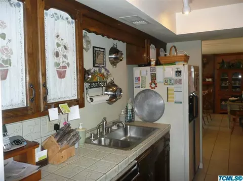 1031 E Howard Ct, Visalia, CA 93292 photo 22