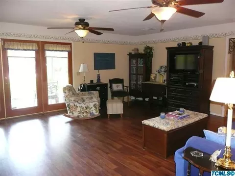 1031 E Howard Ct, Visalia, CA 93292 photo 7