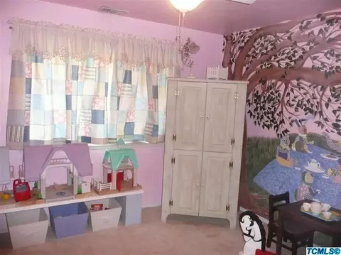1031 E Howard Ct, Visalia, CA 93292 photo 13