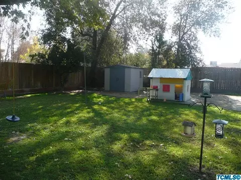 1031 E Howard Ct, Visalia, CA 93292 photo 25