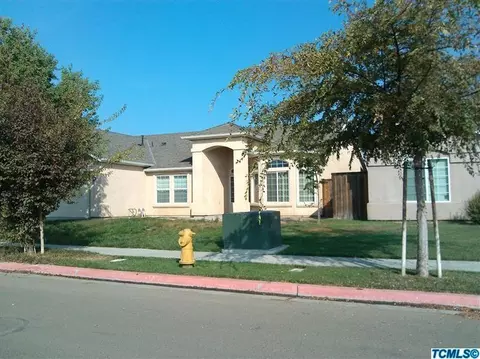 1636 Jacaranda St, Lemoore, CA 93245 photo 1