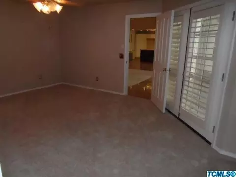 3012 E Sycamore Ave, Visalia, CA 93292 photo 7