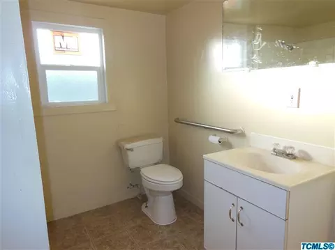 963 Ellsworth Ave, Pixley, CA 93256 photo 7