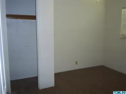 949 E Pine Dr, Tulare, CA 93274 photo 10
