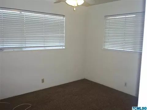 949 E Pine Dr, Tulare, CA 93274 photo 8