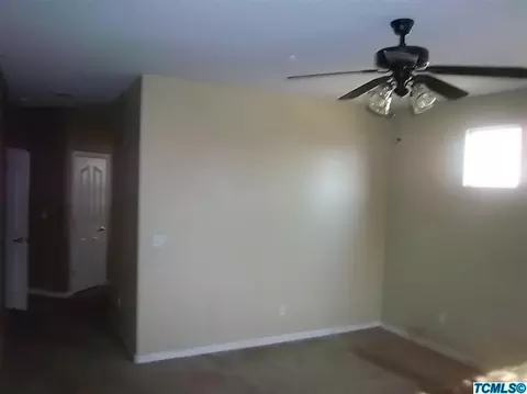 4247 E Cambridge Ave, Visalia, CA 93292 photo 3