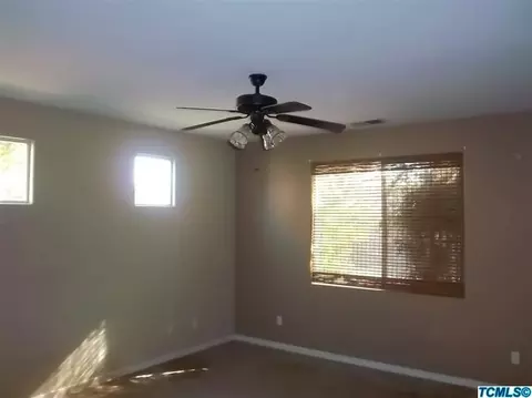 4247 E Cambridge Ave, Visalia, CA 93292 photo 22