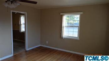 324 E Malone St, Hanford, CA 93230 photo 3