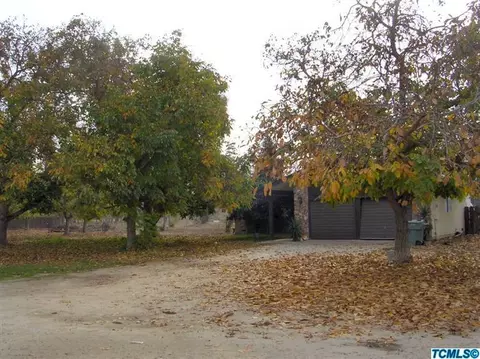 4105 E Walnut Ave, Visalia, CA 93292 photo 5