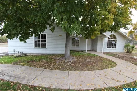 6792 N Highland Ave, Clovis, CA 93619 photo 1