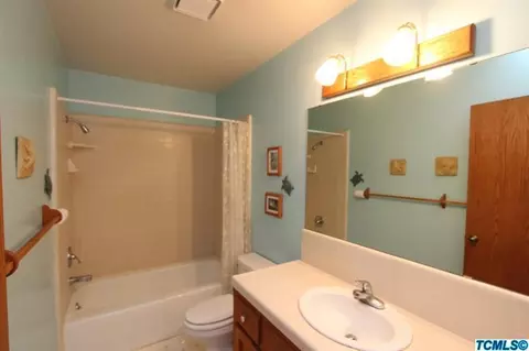148 E Myrtle Ave, Reedley, CA 93654 photo 21