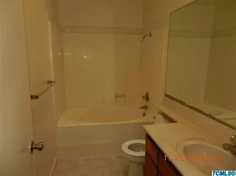 2432 E Parker Ct, Visalia, CA 93292 photo 14