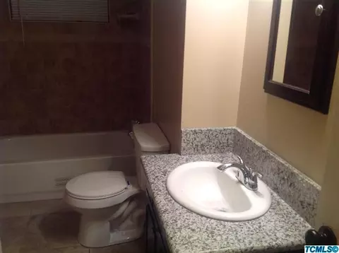 2264 E Lemmon Way, Hanford, CA 93230 photo 10