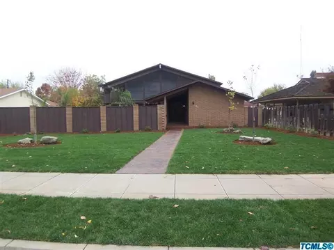 332 Sycamore Dr, Exeter, CA 93221 photo 1
