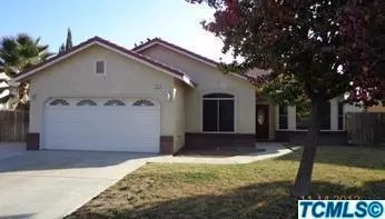 1222 Pine Dr, Lemoore, CA 93245 photo 1