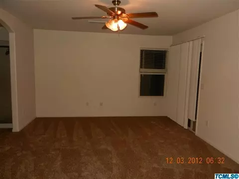 1308 Summerwind Dr, Lemoore, CA 93245 photo 5