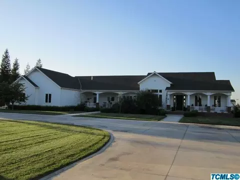 3560 E Cross Ave, Tulare, CA 93274 photo 1