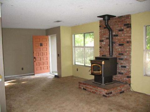 122 Elmcrest Dr, Big Pine, CA 93513 photo 4
