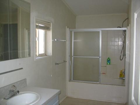 94 Mrytle Ln, Big Pine, CA 93513 photo 2