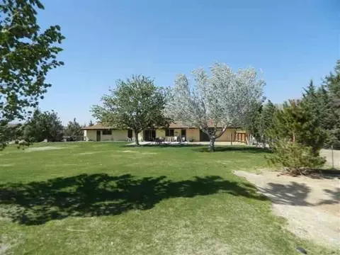 103 Mary Ln, Bishop, CA 93514 photo 1