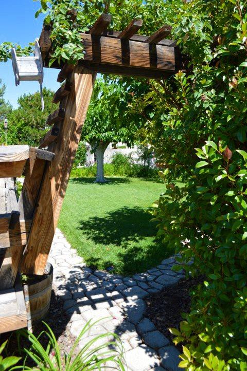 2215 Mccree Ave, Bishop, CA 93514 photo 18