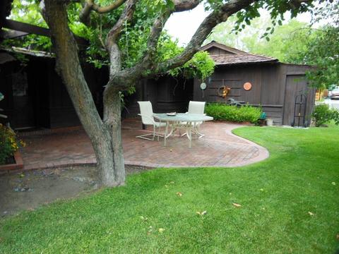 193 Edwards St, Bishop, CA 93514 photo 4