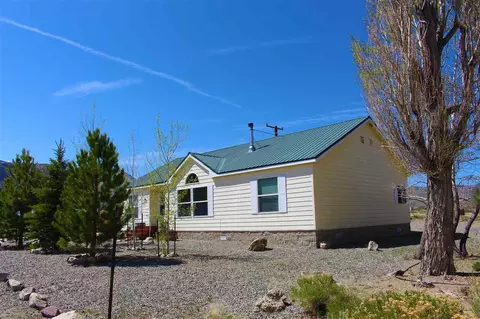 1087 E Mono Lake Dr, Lee Vining, CA 93541 photo 2