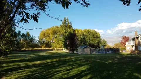 2335 Sunset Dr, Bishop, CA 93514 photo 25