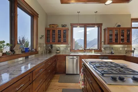 85 Cougar Run, Swall Meadows, CA 93514 photo 15