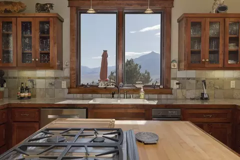85 Cougar Run, Swall Meadows, CA 93514 photo 16