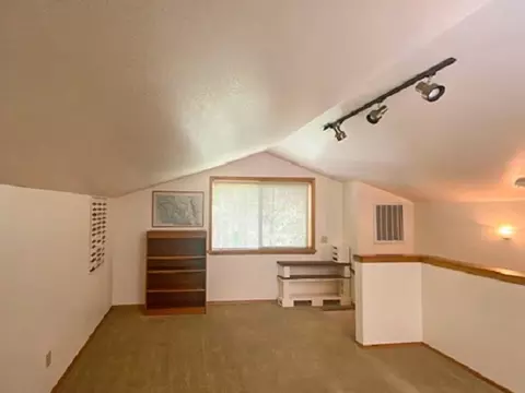 165 Iris Dr, Bishop, CA 93514 photo 13
