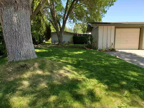 3071 Birch St, Bishop, CA 93514 photo 1