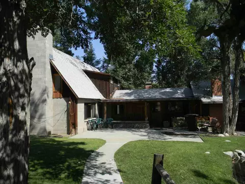 240 Ocean View Rd, Bishop, CA 93514 photo 4