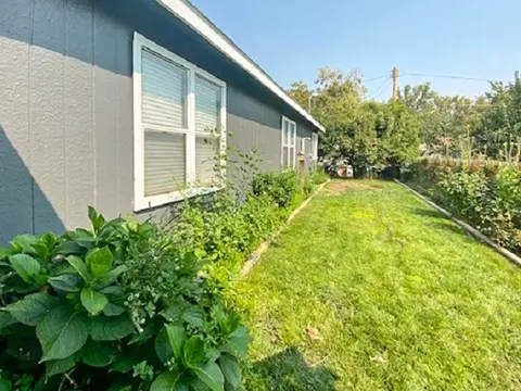 325 Dewey St, Big Pine, CA 93513 photo 20