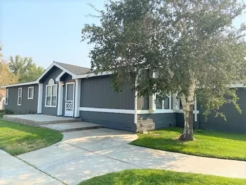 325 Dewey St, Big Pine, CA 93513 photo 1