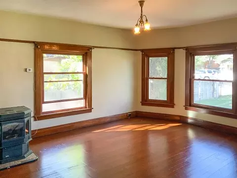 596 Howard St, Bishop, CA 93514 photo 6
