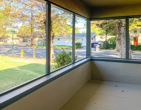 596 Howard St, Bishop, CA 93514 photo 3
