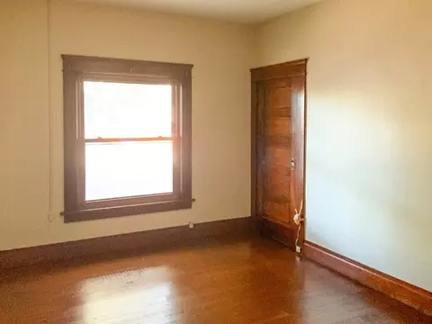 596 Howard St, Bishop, CA 93514 photo 13