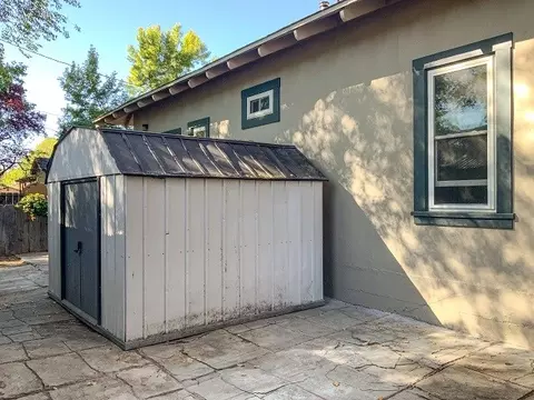 596 Howard St, Bishop, CA 93514 photo 19
